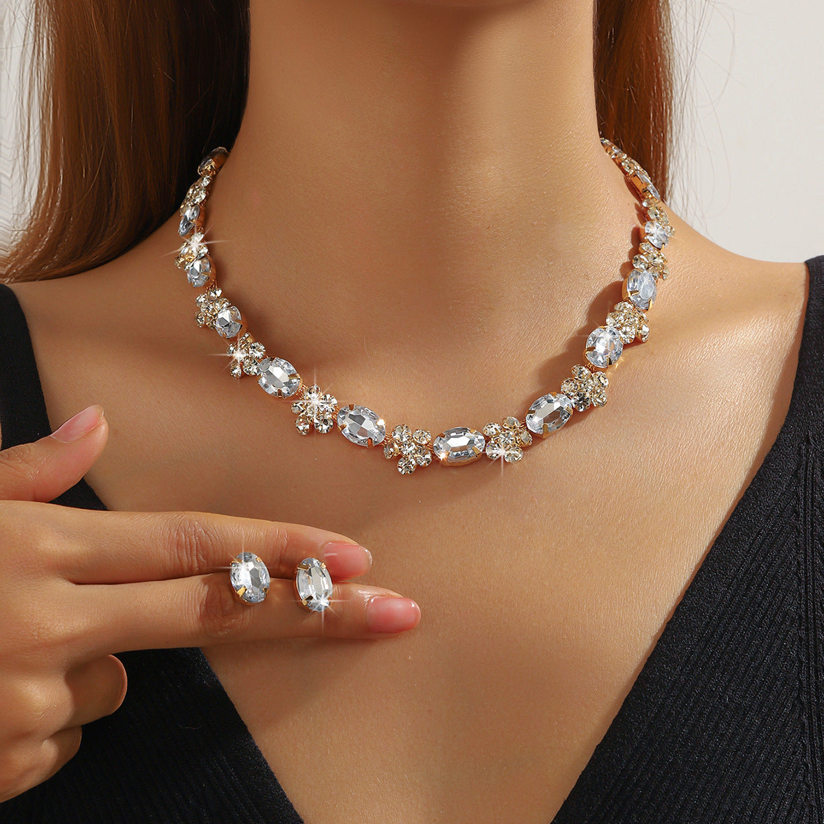Retro Design Zircon Exquisite Fashion Temperament Necklaces