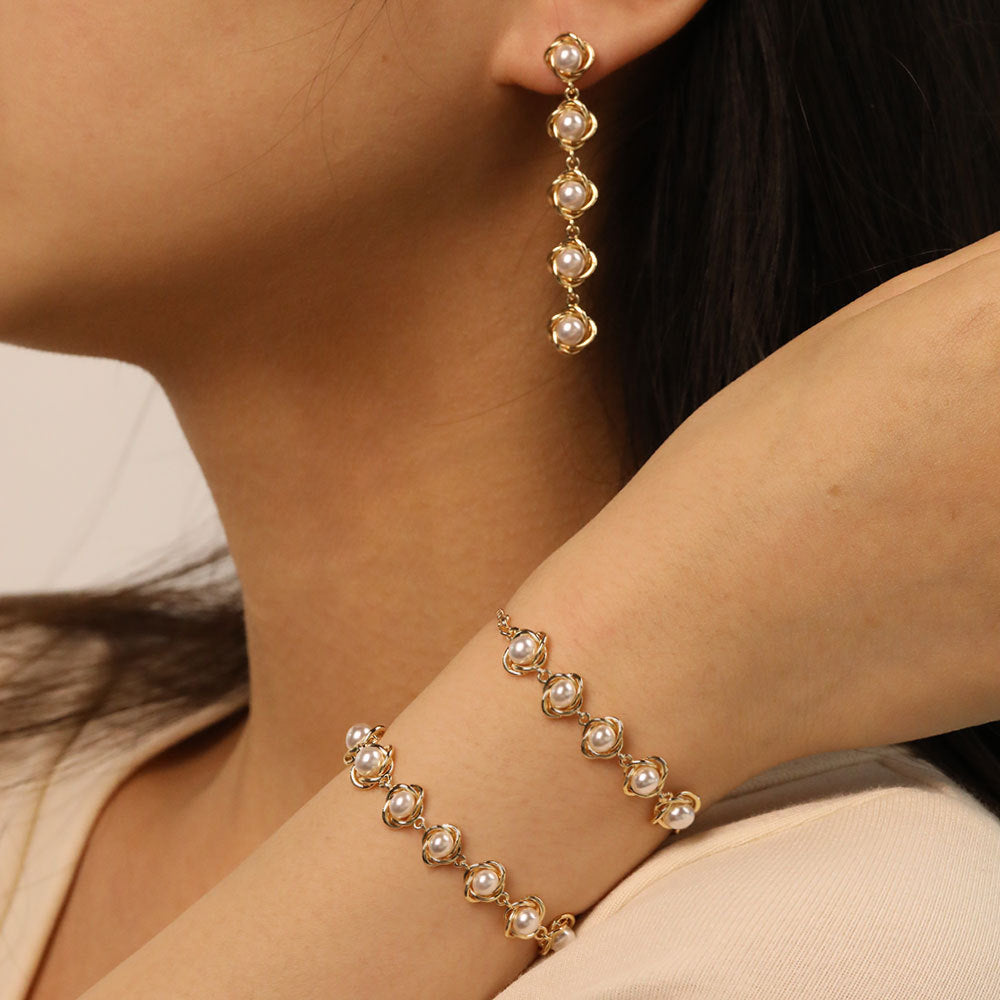 Luxury French Pearl Three-piece Gold Winding Shell Elegant Jewelry Set