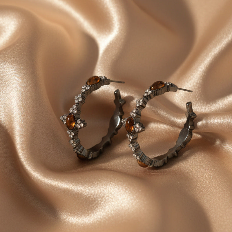 Women's Special Interest Light Luxury High-grade Retro Style Stud Earrings