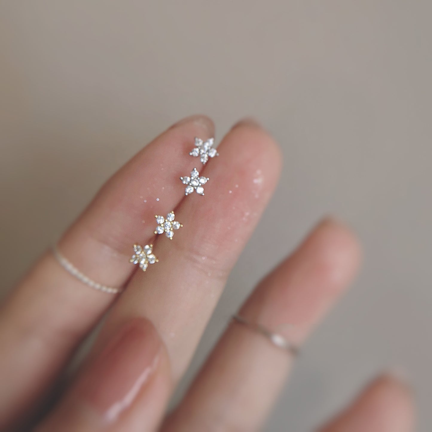 Women's Star Flower Simple Exquisite Small High Sense Light Luxury Minority Rings