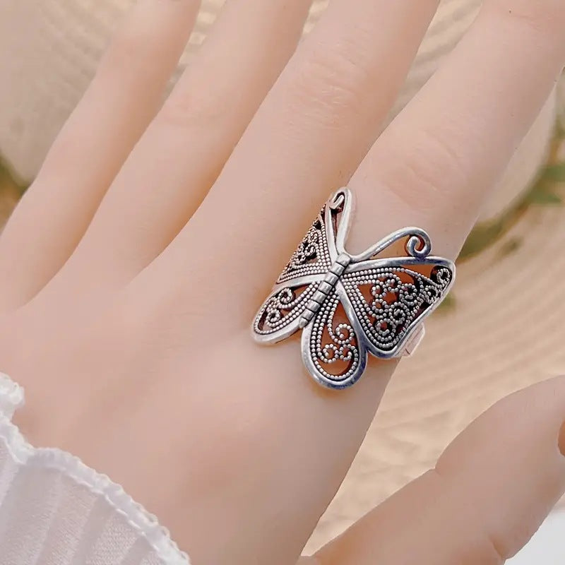 Coffee Billion Butterfly White Gold Color Hollow Retro Fashion Ring