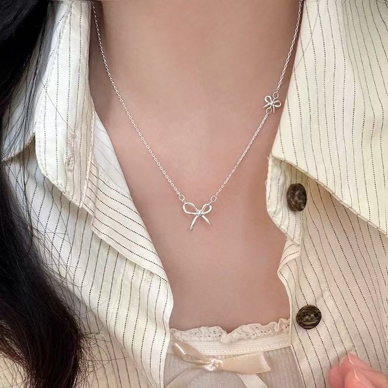 Women's Sier Lucky Beads Bowknot Clavicle Chain Light Luxury Minority High-grade Necklace