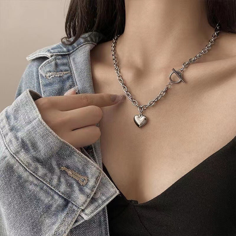 Women's Niche Design Love Clavicle Chain Buckle Hip Necklace