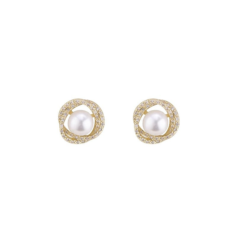 Women's Light Luxury Pearl For Simple Graceful Earrings