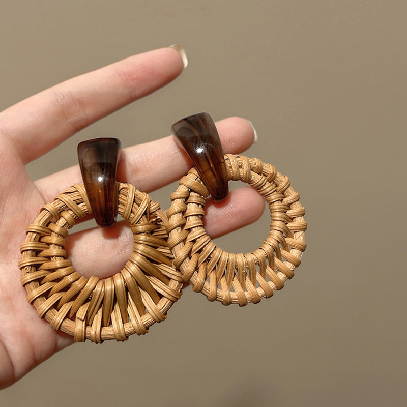 Women's Needle Geometric Irregular Resin Fashionable Retro Earrings