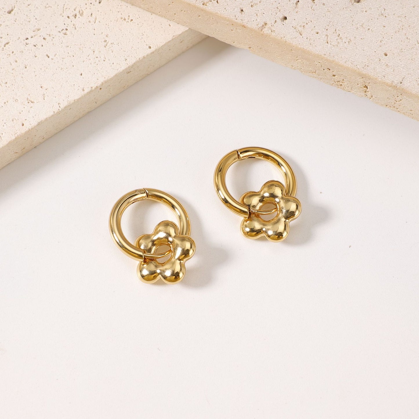Women's Fashionable Stainless Steel Love Heart Flowers Eardrops Stud Earrings