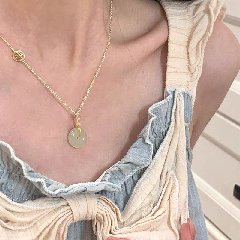Sier Safety Lock Chinese Style White Necklace