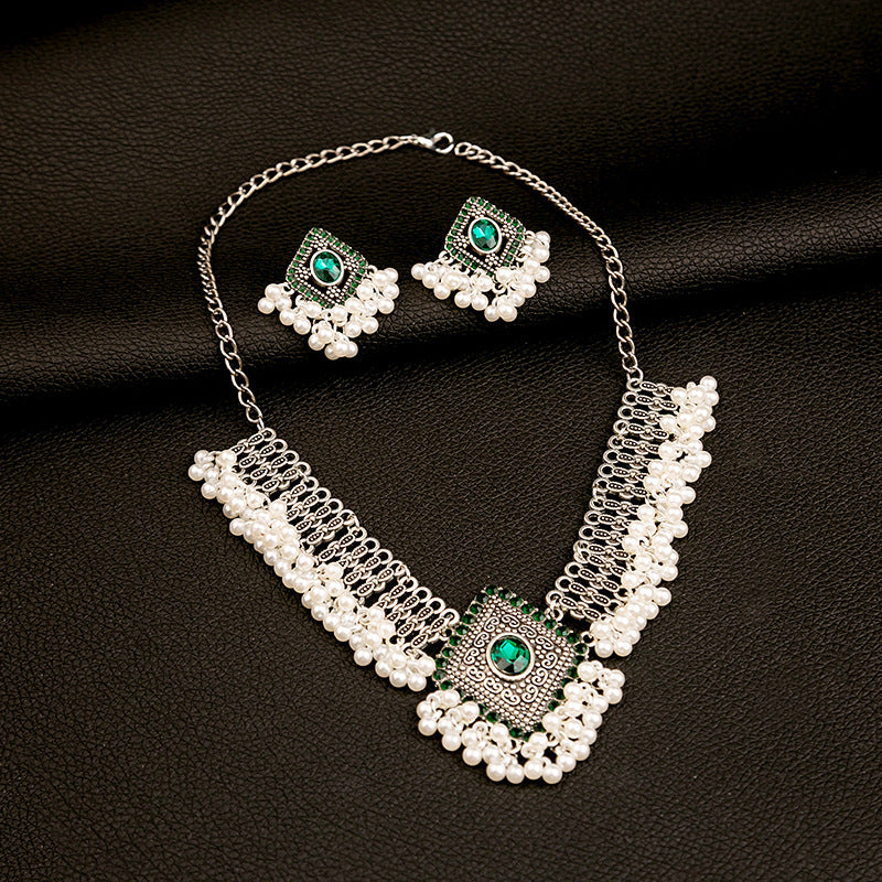 Women's Suite Retro Court French Pearl Water Jewelry Set
