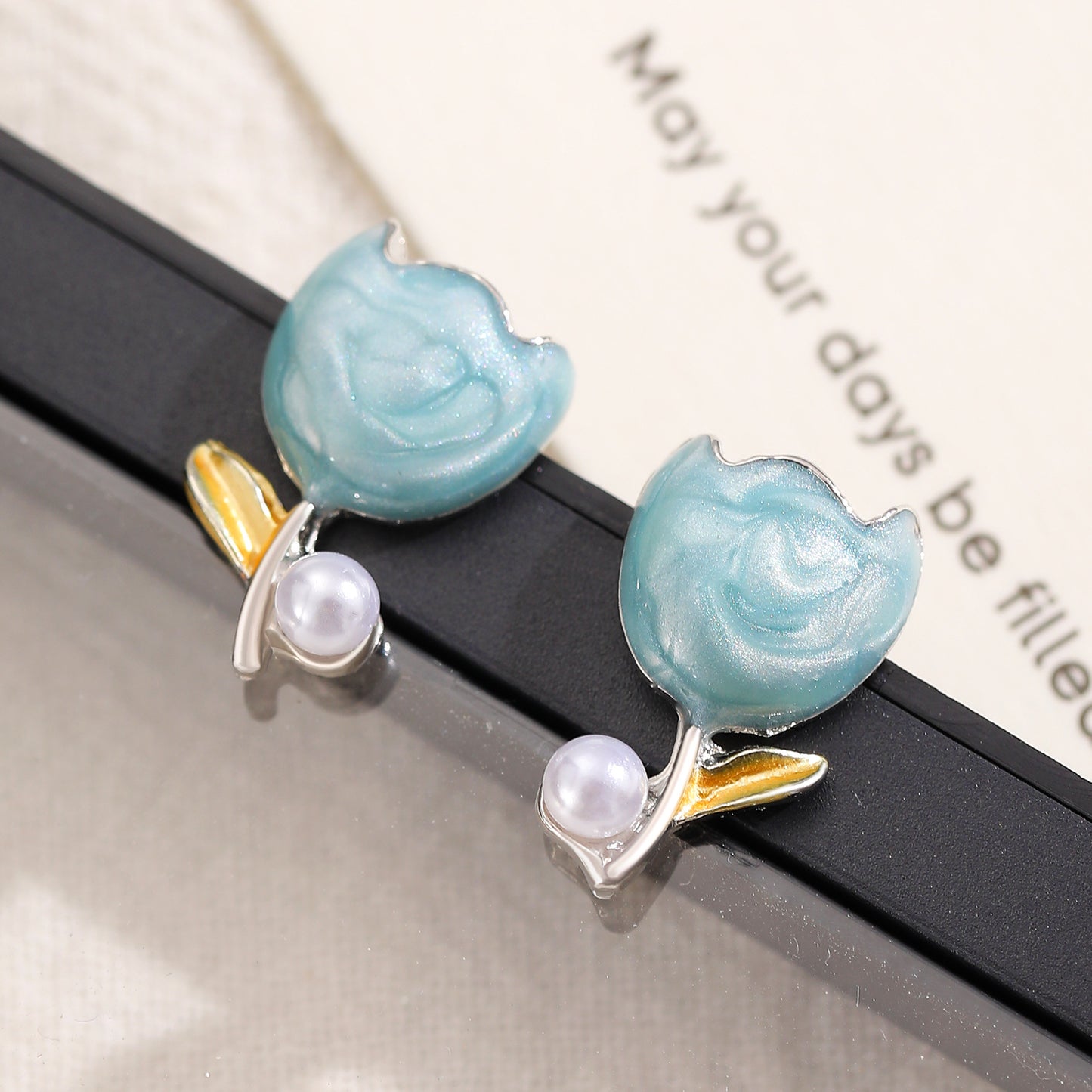 Style Fresh Pearl Small Flower Ear Pink Stud Earrings