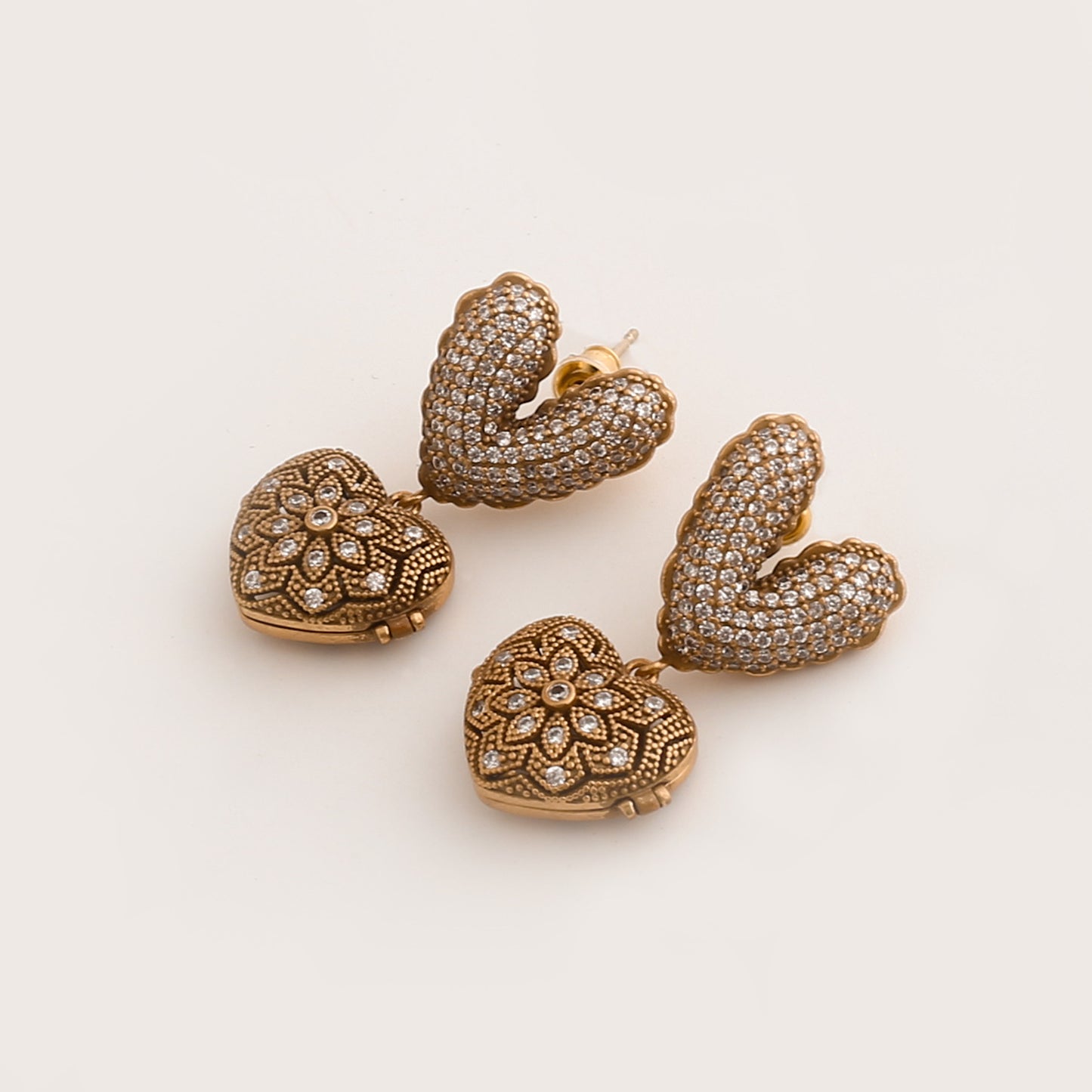 Real Gold Gaanized Enamel Diamond Retro Earrings