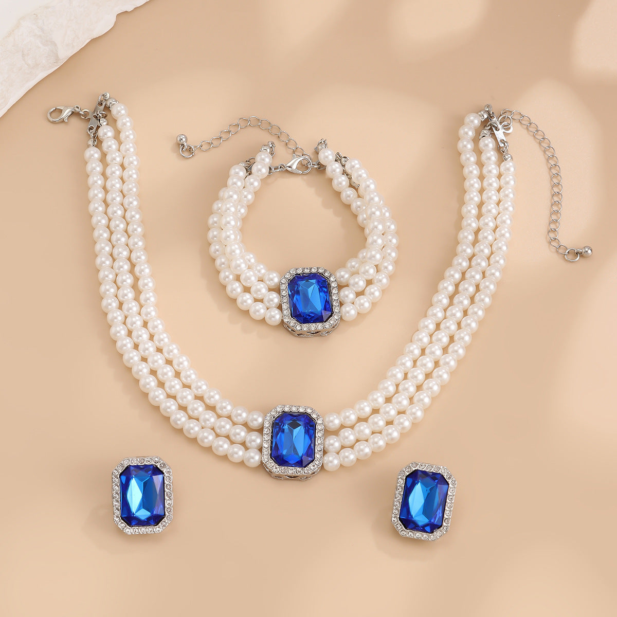 Light Luxury Short Imitation Pearl Turquoise Beaded Ethnic Collar