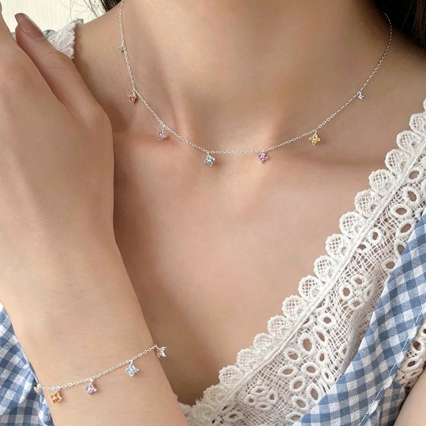 Female Clavicle Chain Temperament Entry Lux Niche Sense Simple Fashion Necklace