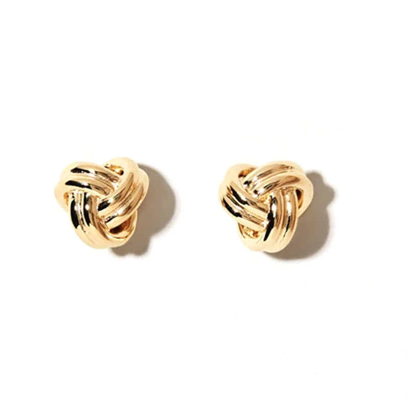 Sier Needle High Profile Retro Simple Geometric Warping Trendy Stud Earrings