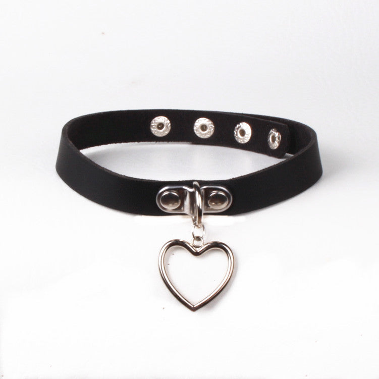 Punk Simple Leather Love Heart Choker Collar