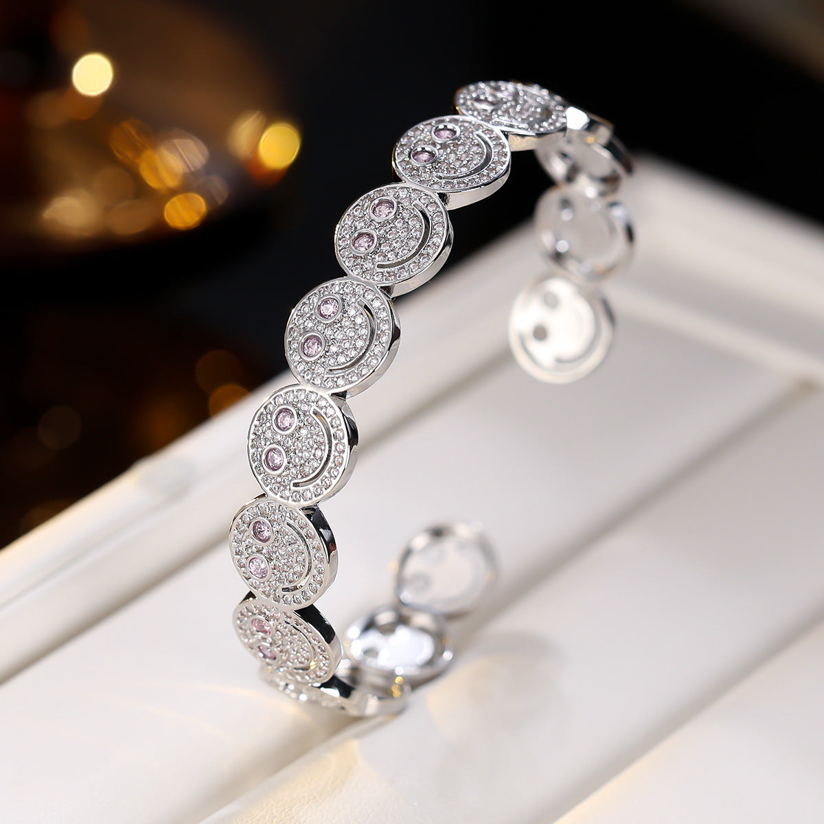 Simple Round Smiley Face Synthetic Zircon Bracelets