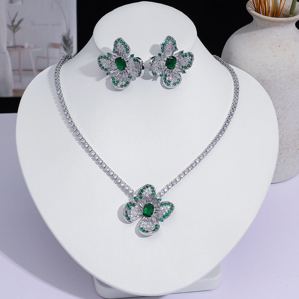 Full Diamond Drop-shaped Temperament The Dinner Party Jewelry Set