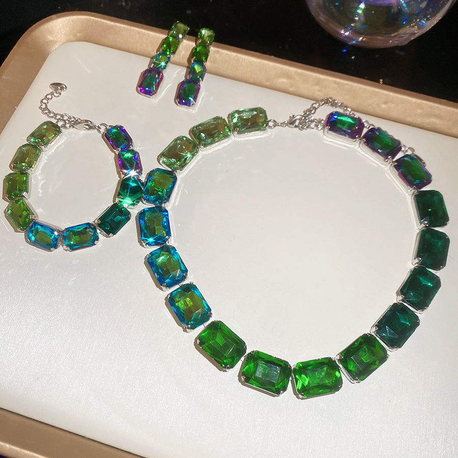 Women's Luxury Minority Clavicle Chain Palace Style Jewelry Set
