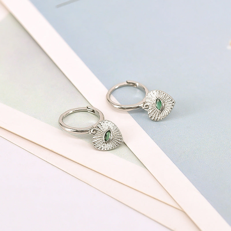 Women's Needle Retro Heart-shaped Ear Clip Green Devil's Eye For Niche Earrings