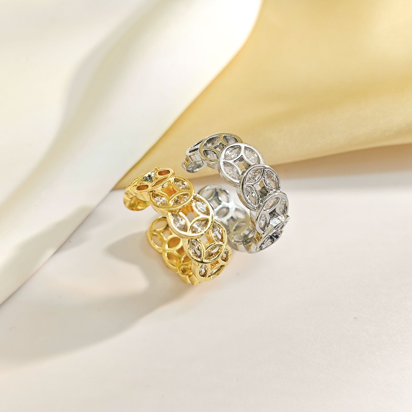 Coin Shape Zircon Open Mouth Index Finger Light Luxury Ring