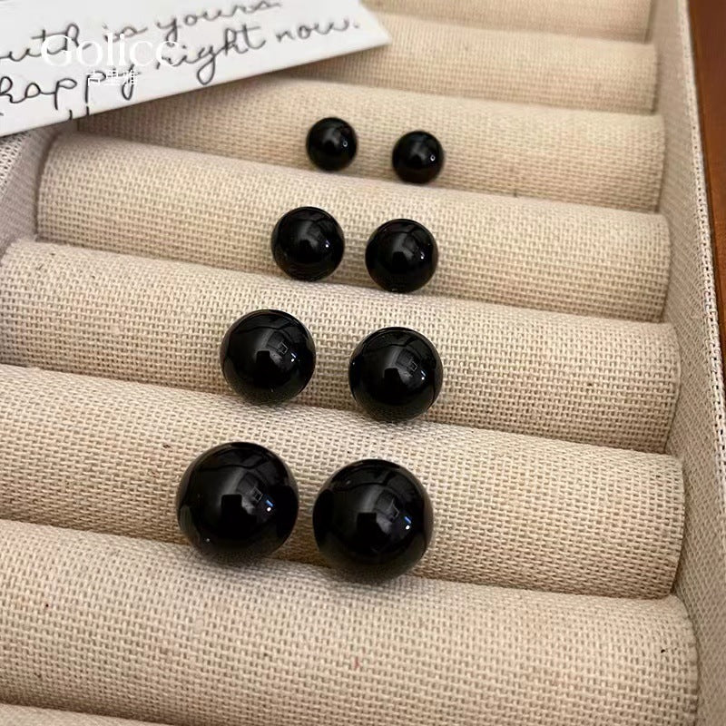 Women's Light Luxury Temperament Black Pearl High-grade Compact Mini Western Stud Earrings