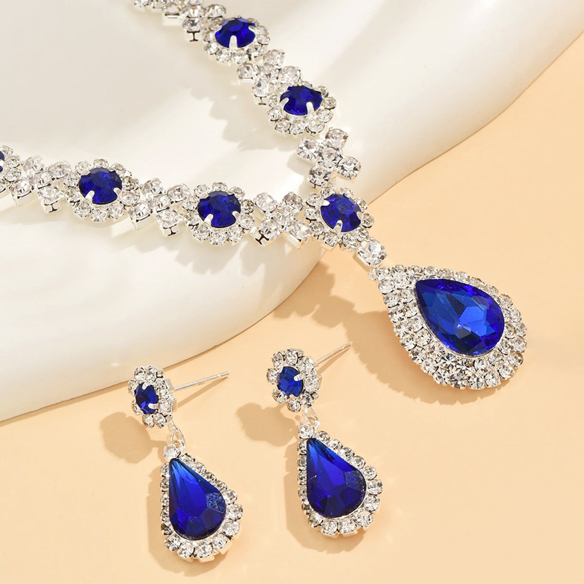 Fashion Simple Rhinestone Two-piece Bridal Wedding Jewelry Set