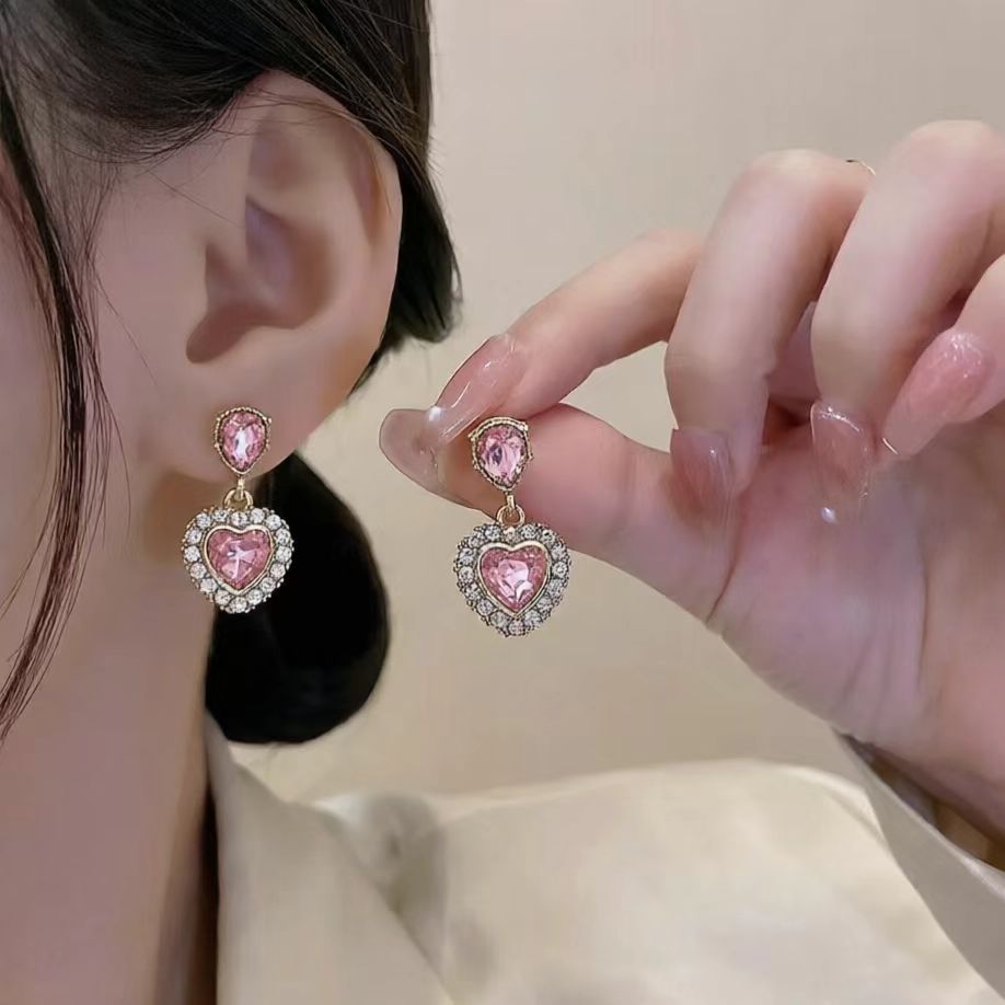 Shiny Pink Loving Heart Zircon Sweet Minority Stud Earrings