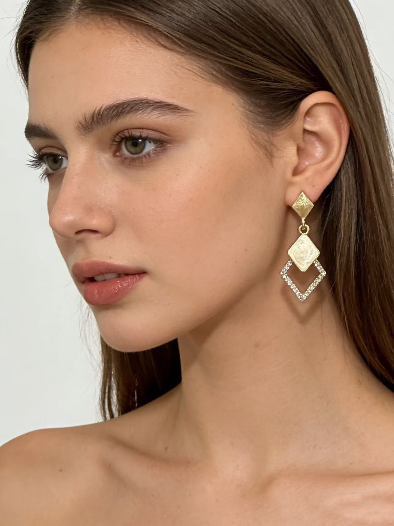 Women's Light Luxury Geometric Diamond High-grade Zircon Stud Earrings