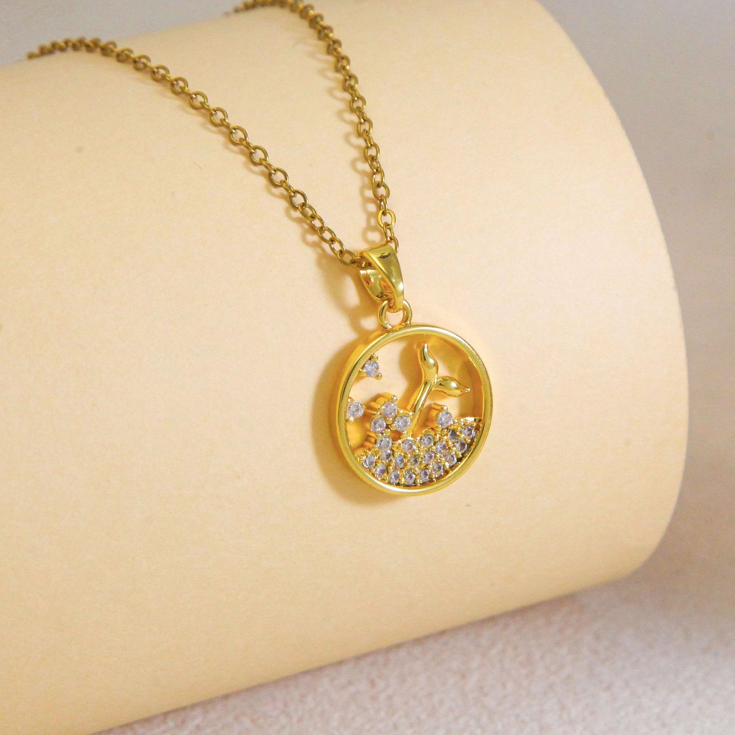 Versatile Ocean Style Fishtail Light Luxury Necklace