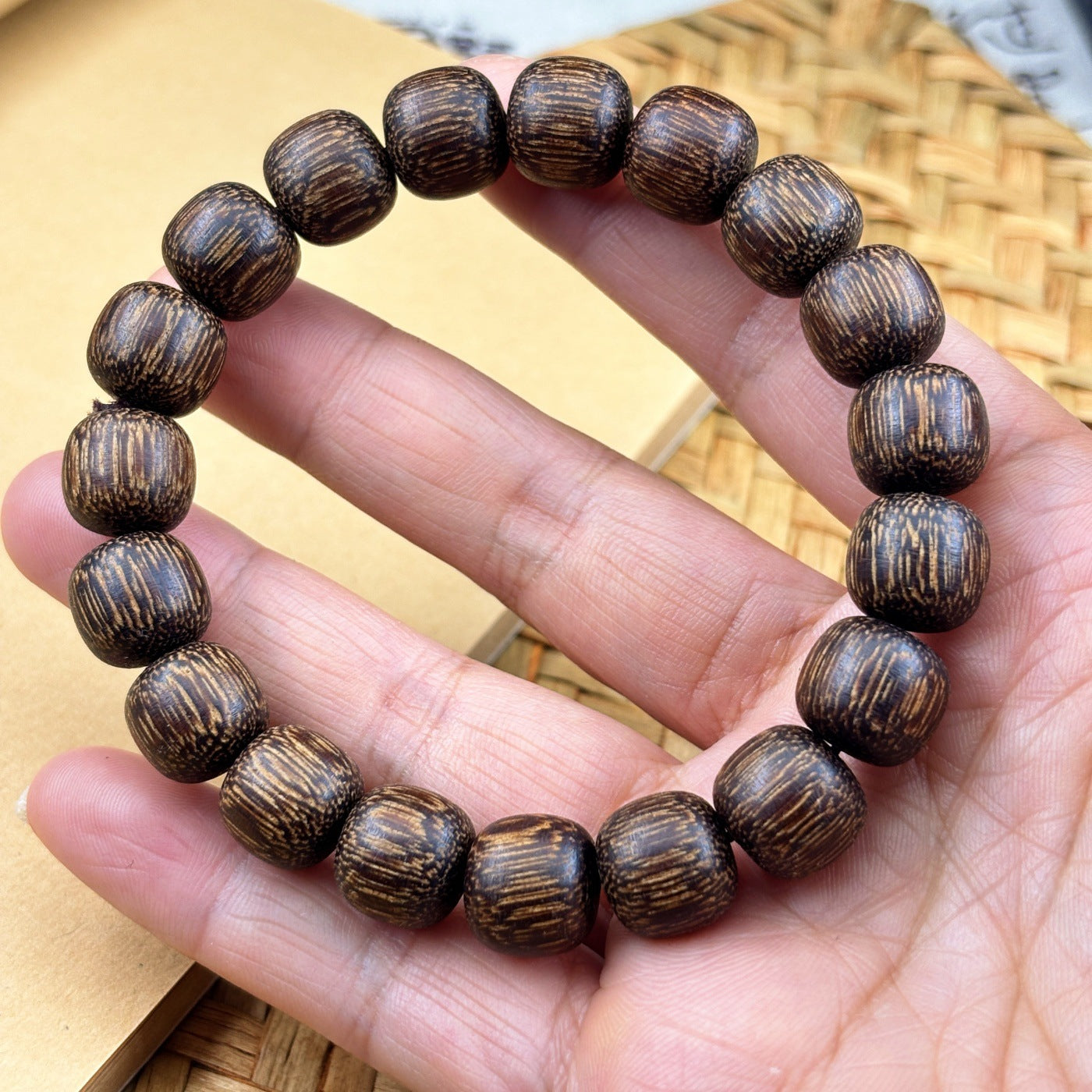 Women's & Men's Chinese Bai Eaglewood Small Door Frame Single Circle Crafts Buddha Bracelets