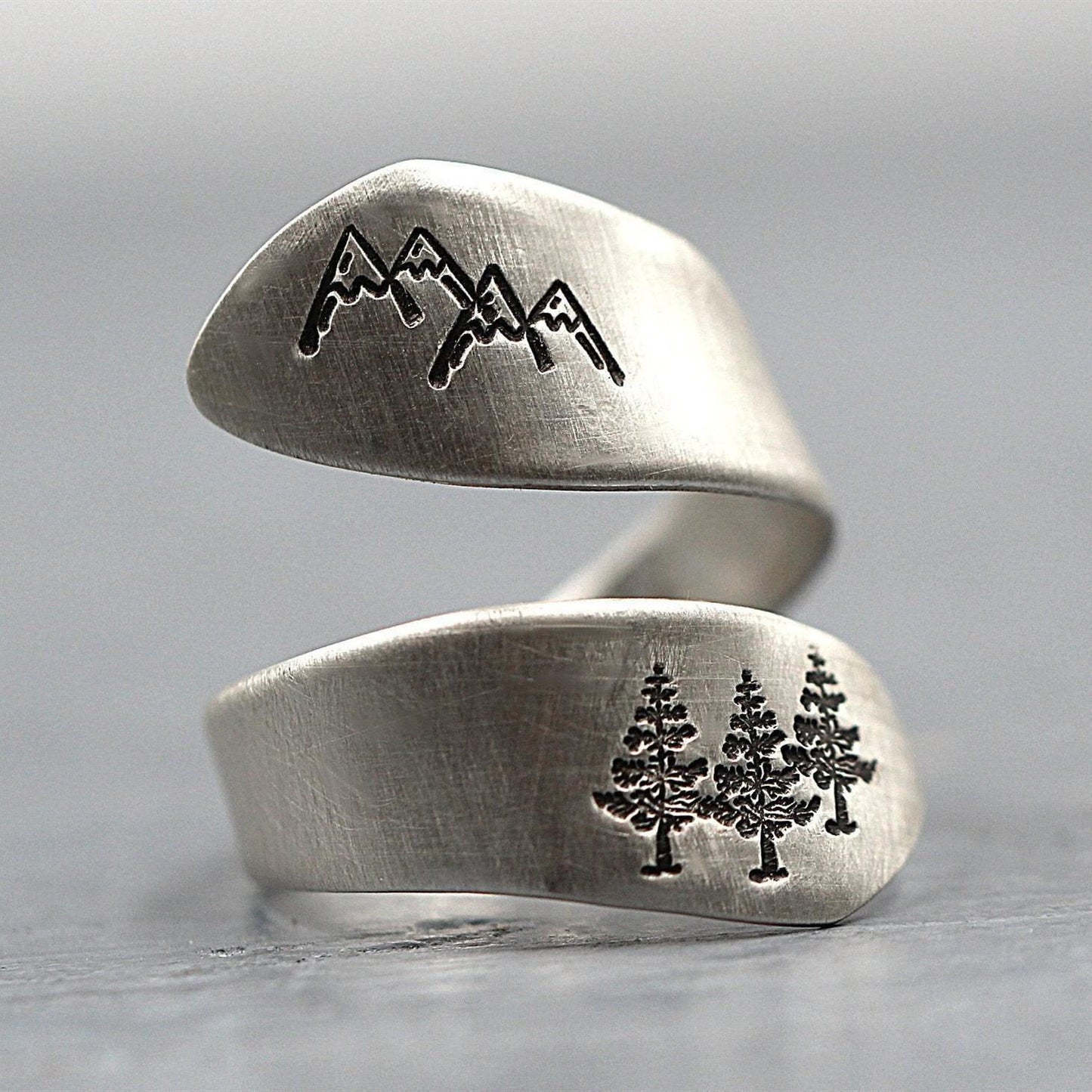 Sier Hand Brushed Mountain Green Tree Rings