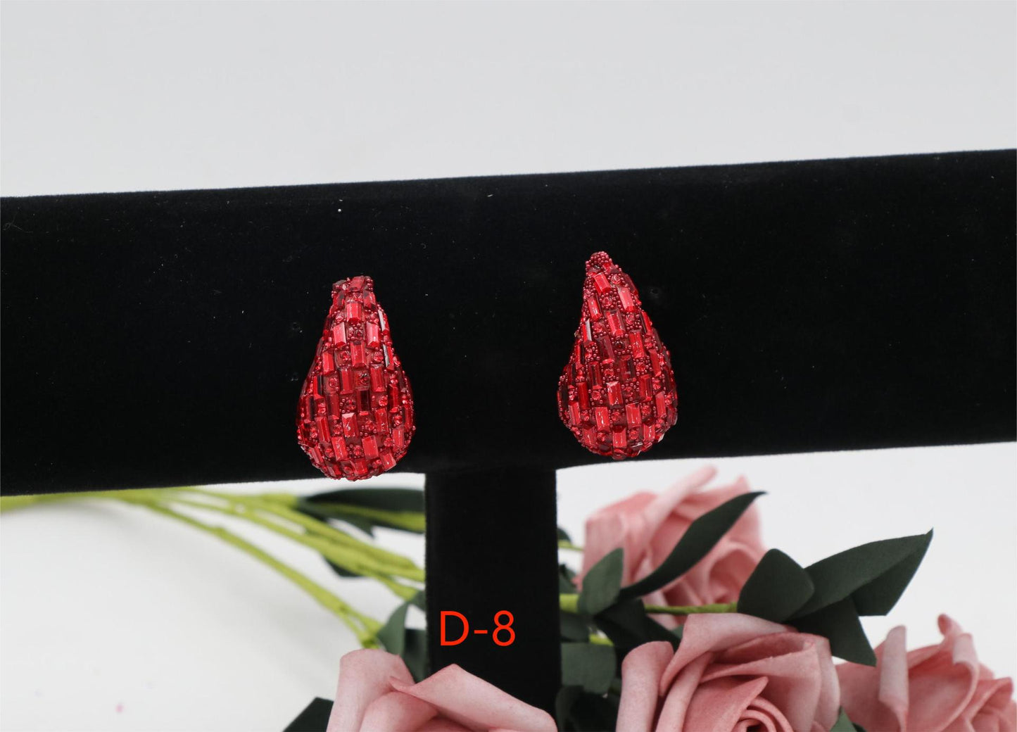 Niche Comma Glass Full Diamond Light Luxury Fashion Earrings