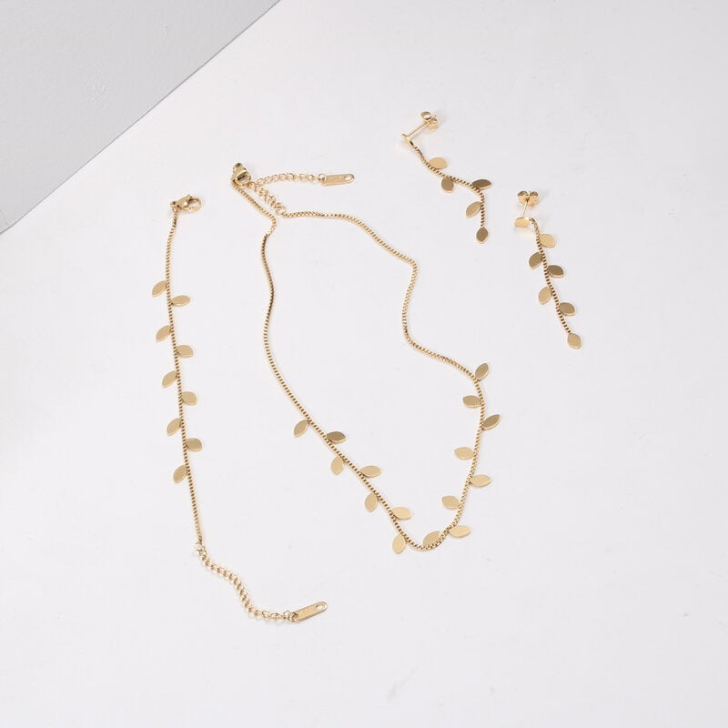 Attractive Leaf Titanium Steel Gold Plating Necklace