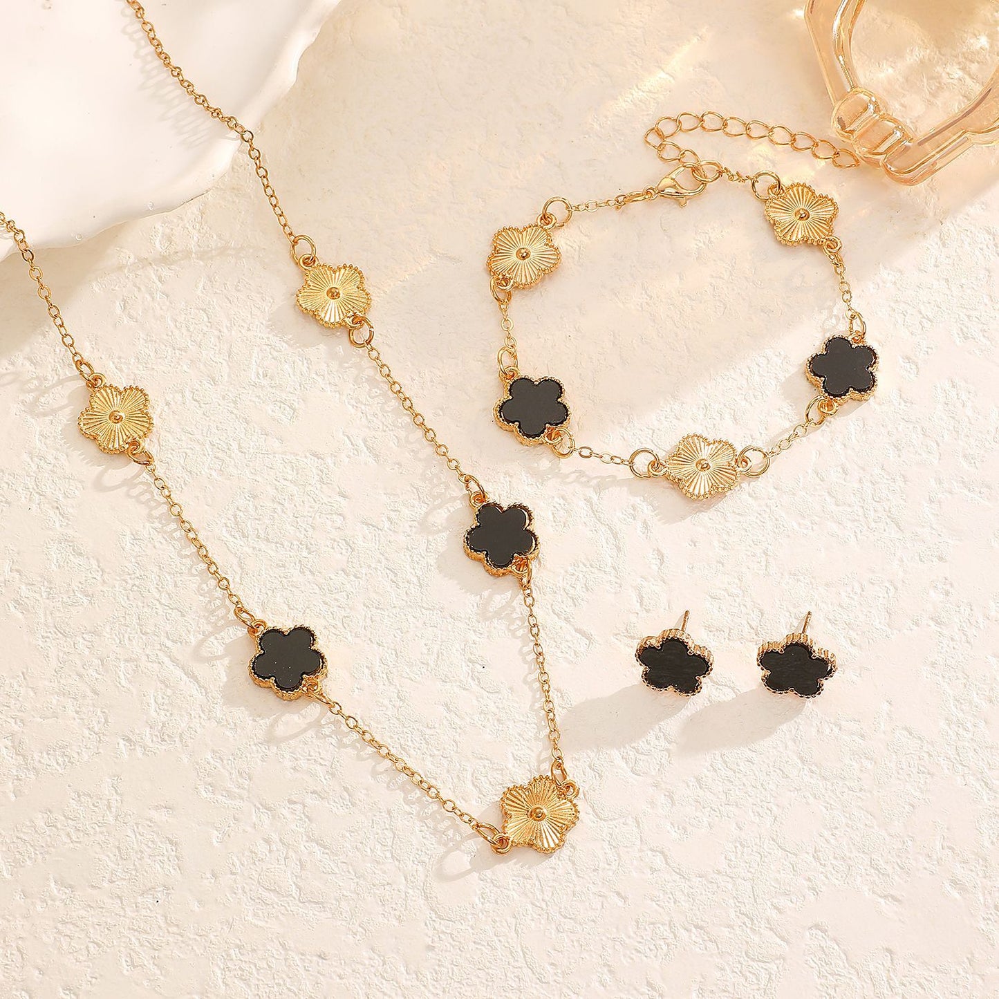 Lucky Flower Parthenocissus Grass Ear Female Jewelry Set