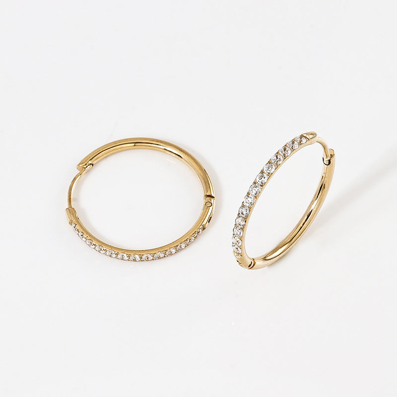 High Quality Carved Stainless Steel Studded With Zircon Titanium Earrings