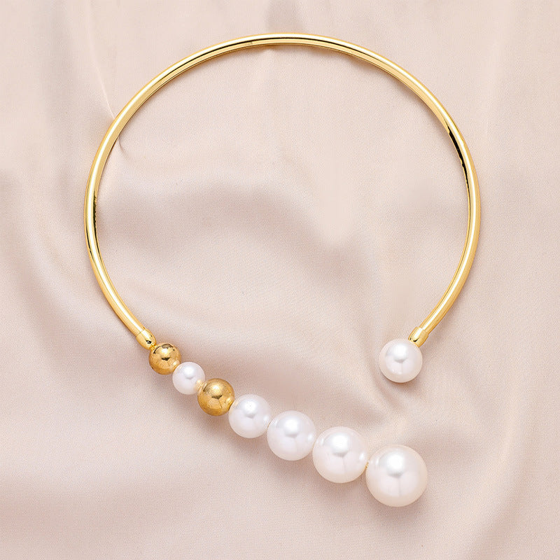 Women's Profile Fashion Pearl Simple Small Golden Balls Necklaces