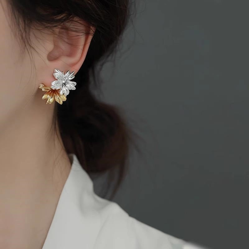 Women's Gold Sier Contrast Color Metal Flower Fashionable Unique Design Versatile Earrings