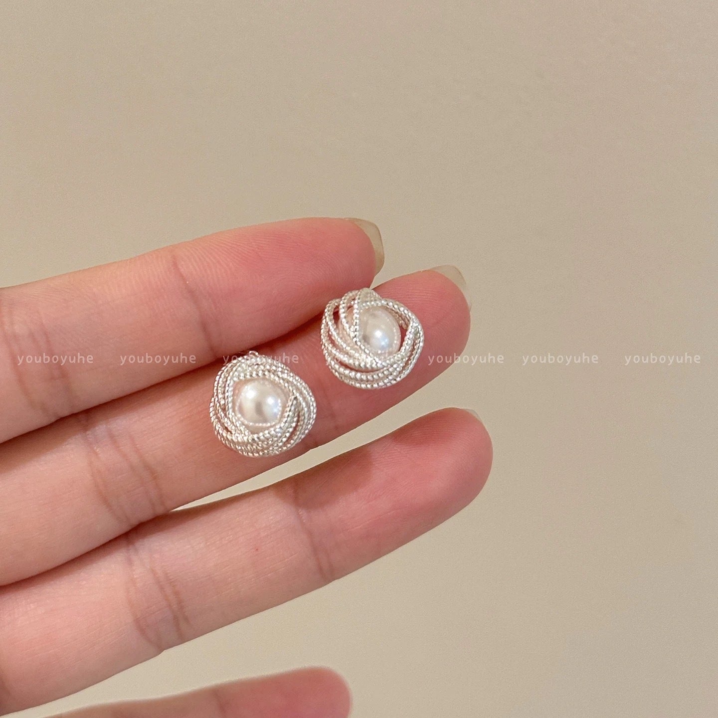 Women's Sparking Zirconium Pearl Light Luxury High-grade Unique Beautiful Stud Earrings