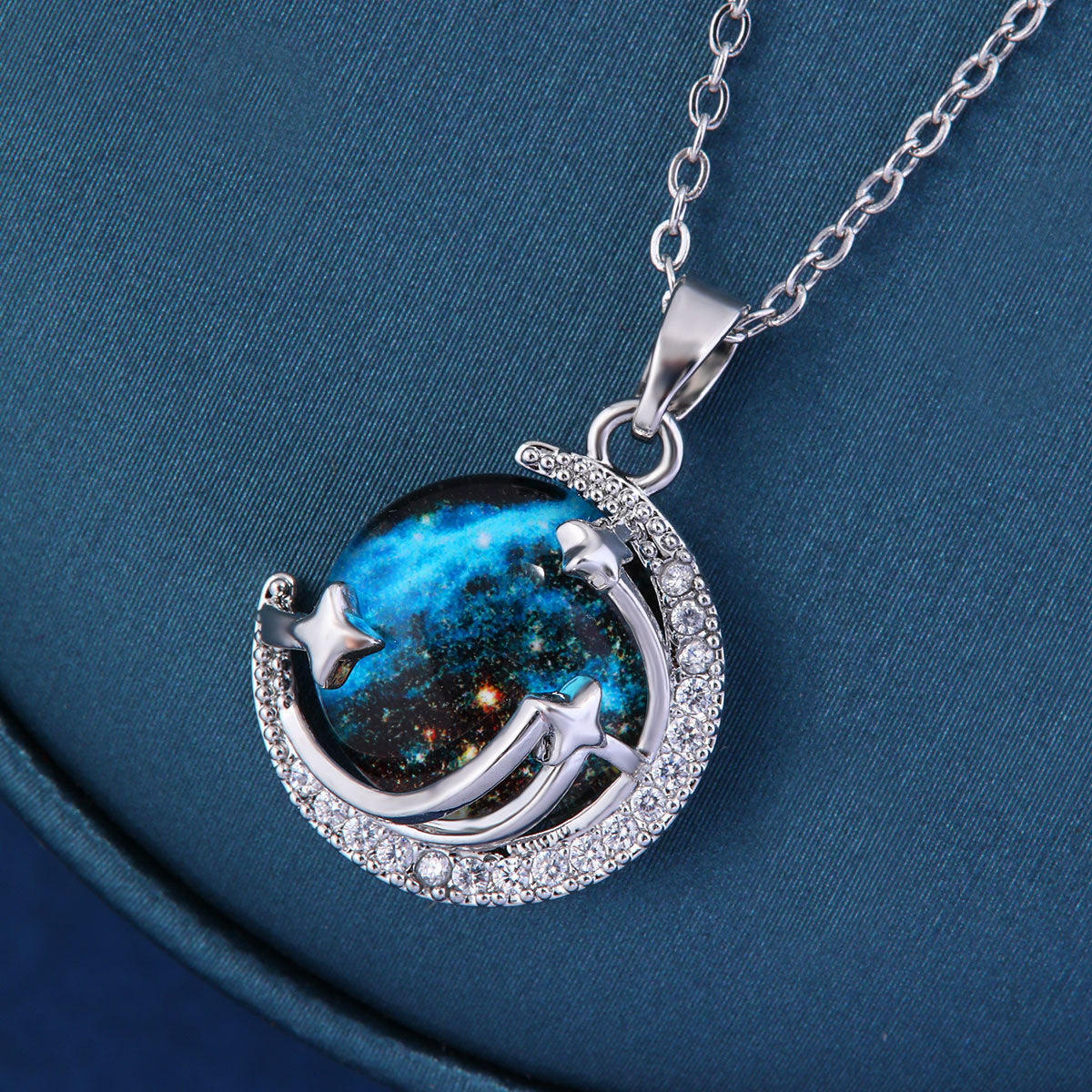 Light Luxury High-grade Super Fairy Titanium Steel No Fading Clavicle Necklace
