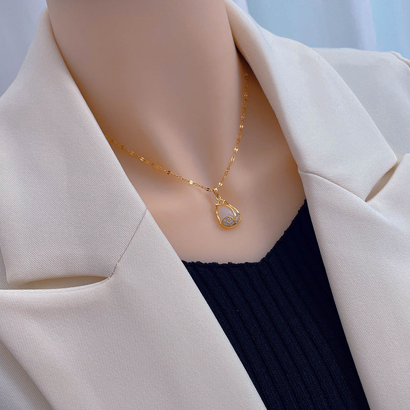 Tulip Light Luxury Minority Design Trendy Titanium Steel Temperament Clavicle Necklace