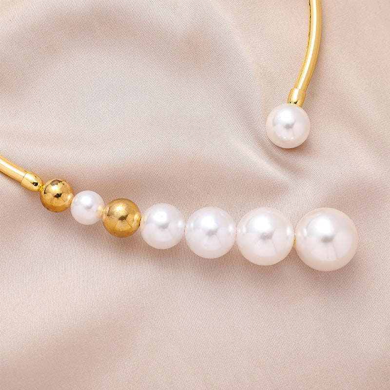 Women's Profile Fashion Pearl Simple Small Golden Balls Necklaces