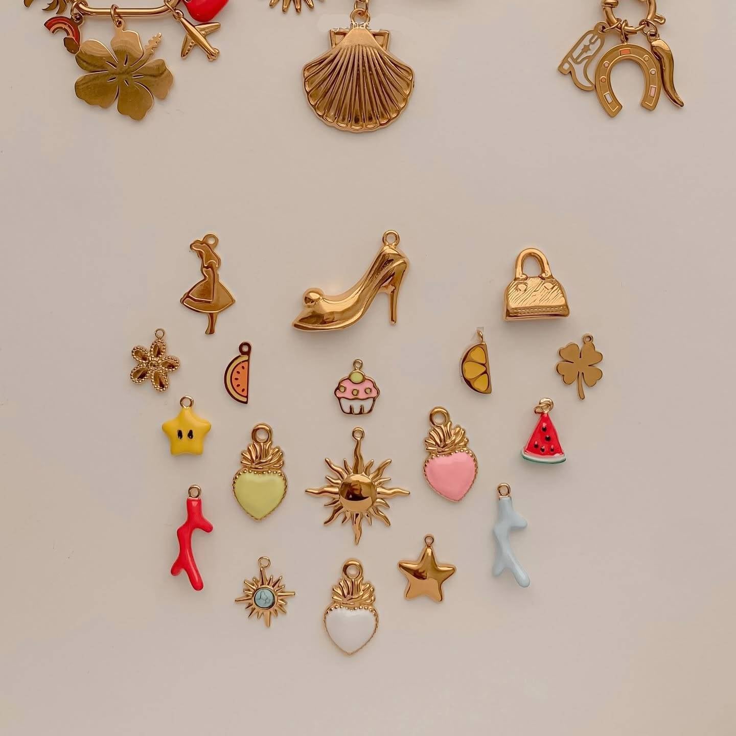 Stove Fashion Casual Vacuum Electroplating Stainless Pendants