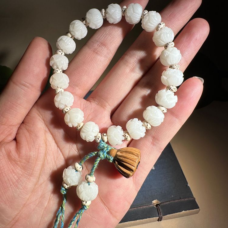 Women's Lotus Beads White Jade Bodhi Buddha Prayer Bracelets