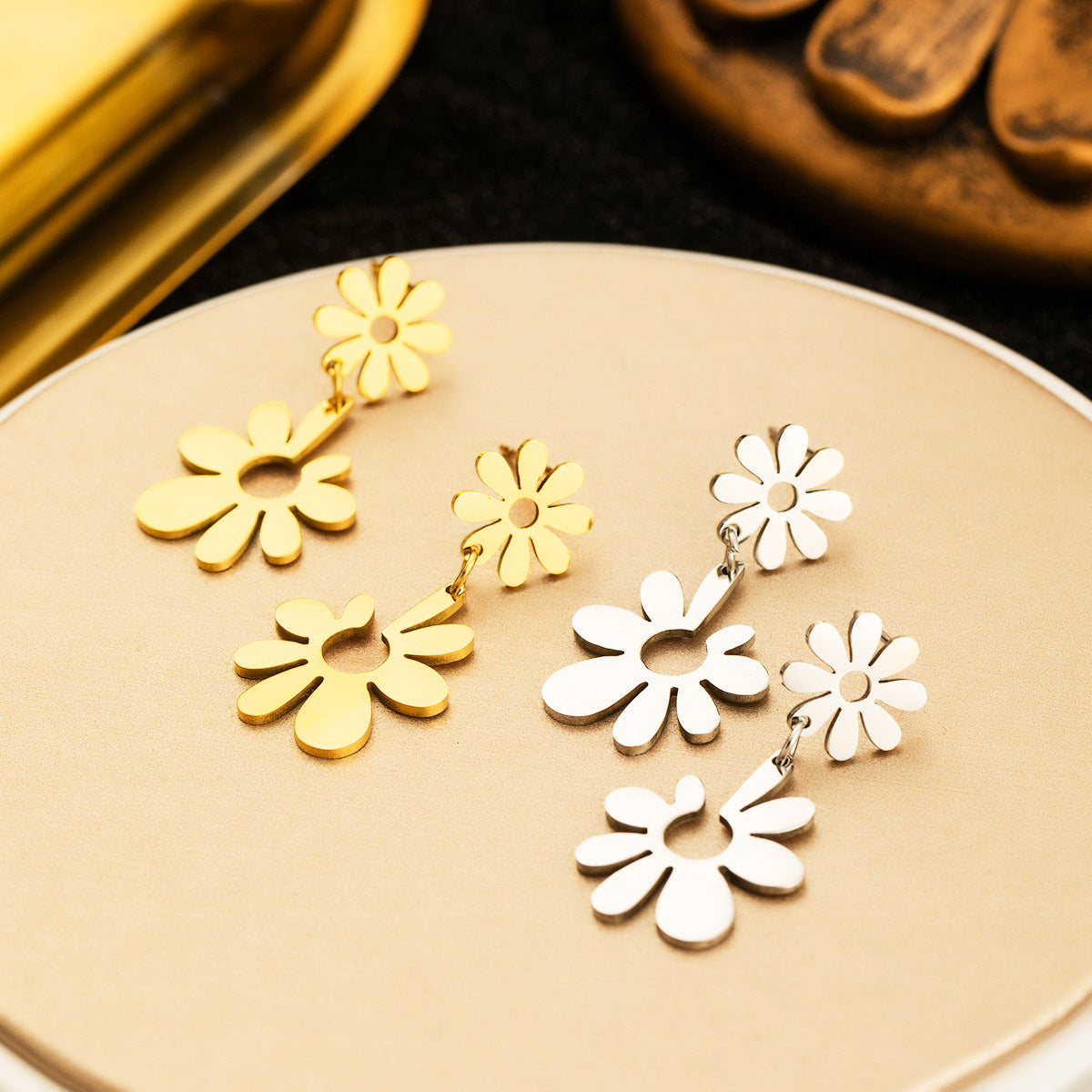 Fashion Minimalist Creative Gold-plated Stainless Steel Small Flower Earrings