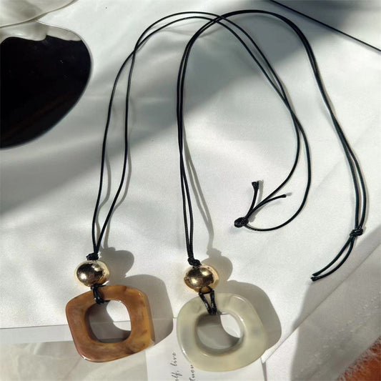 Women's High-grade Chinese Resin Niche Design Long Necklaces