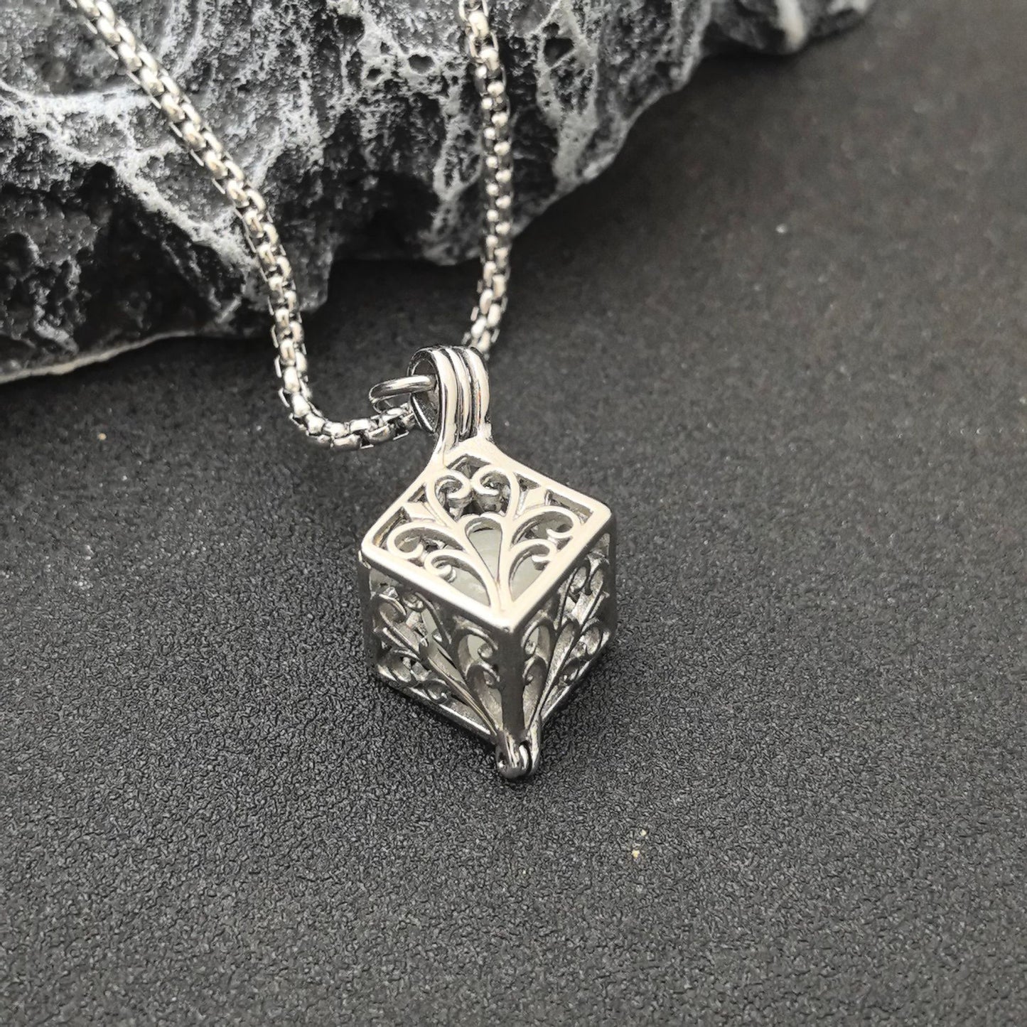 Lucky Tree Male Female Personality Luminous Hollow Geometric Square Trendy Necklace