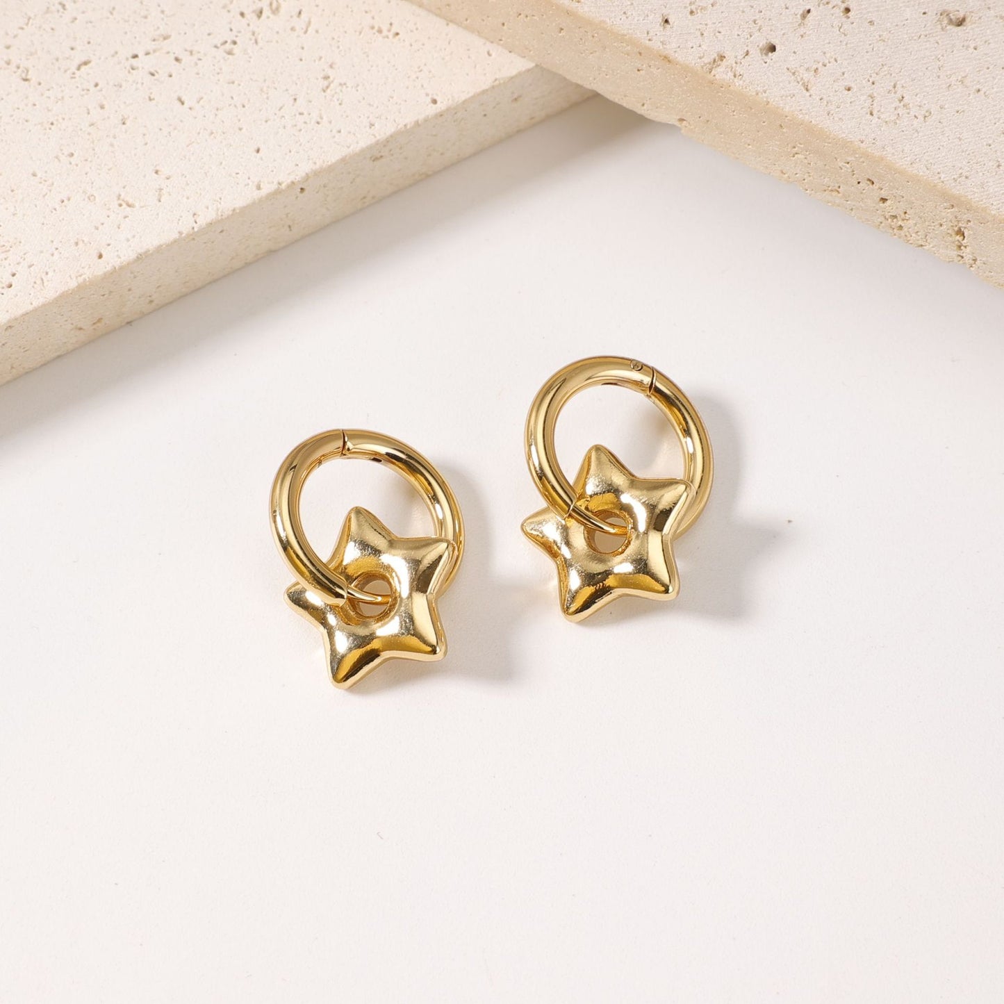 Women's Fashionable Stainless Steel Love Heart Flowers Eardrops Stud Earrings