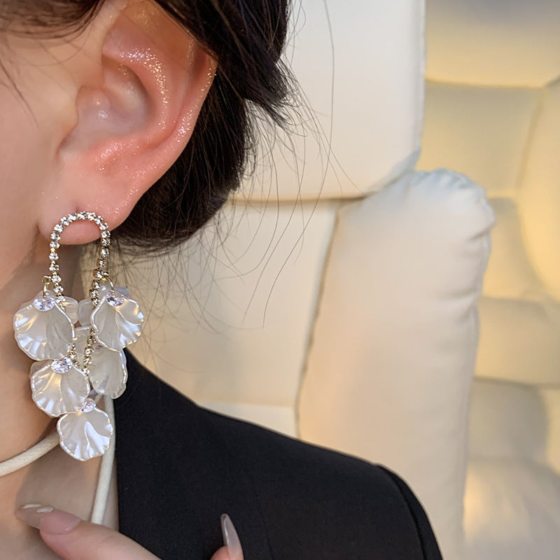Women's Elegant Shell Flower For Light Luxury Minority Earrings