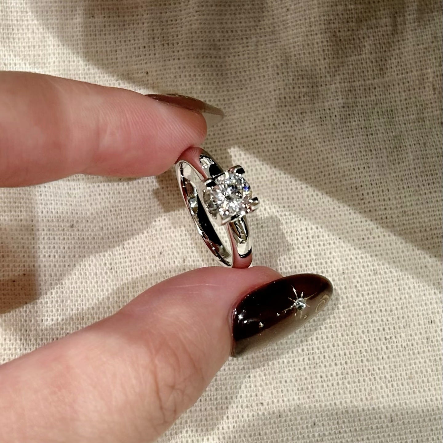French Entry Lux Rhinestone Female Everyday Joker High-grade Expensive Rings