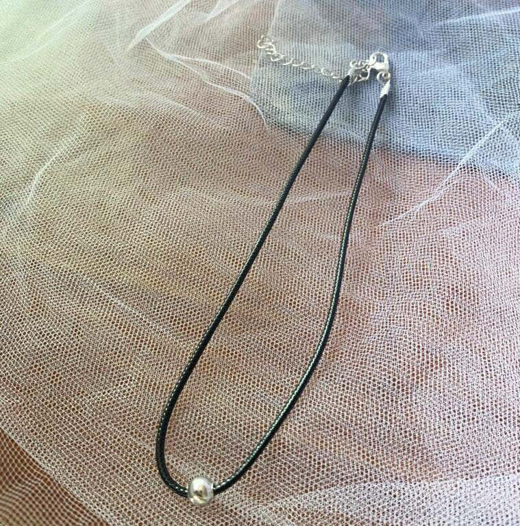 Black Simple Neck Band Beaded Choker Pendants