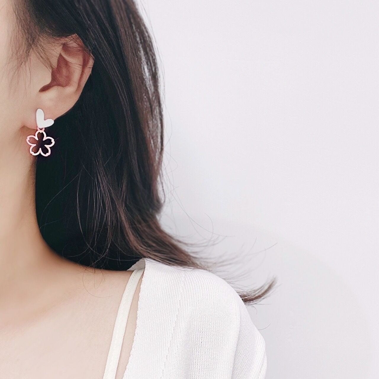 Color Hollow Small Flower Love Heart Female Elegant Simple Earrings